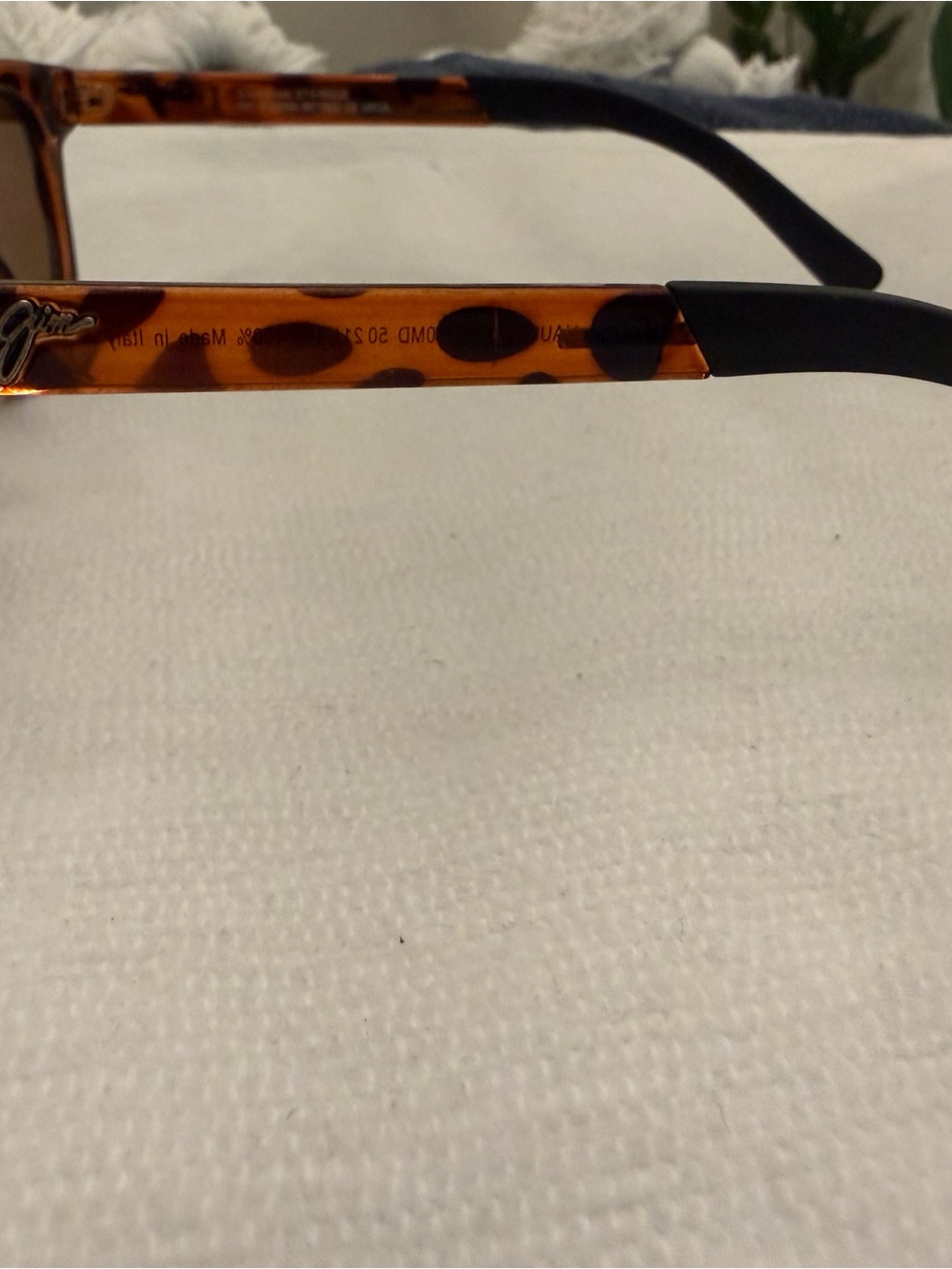 Maui Jim women’s Tortoiseshell Sunglasses with Brown Lenses - Picture 3 of 9